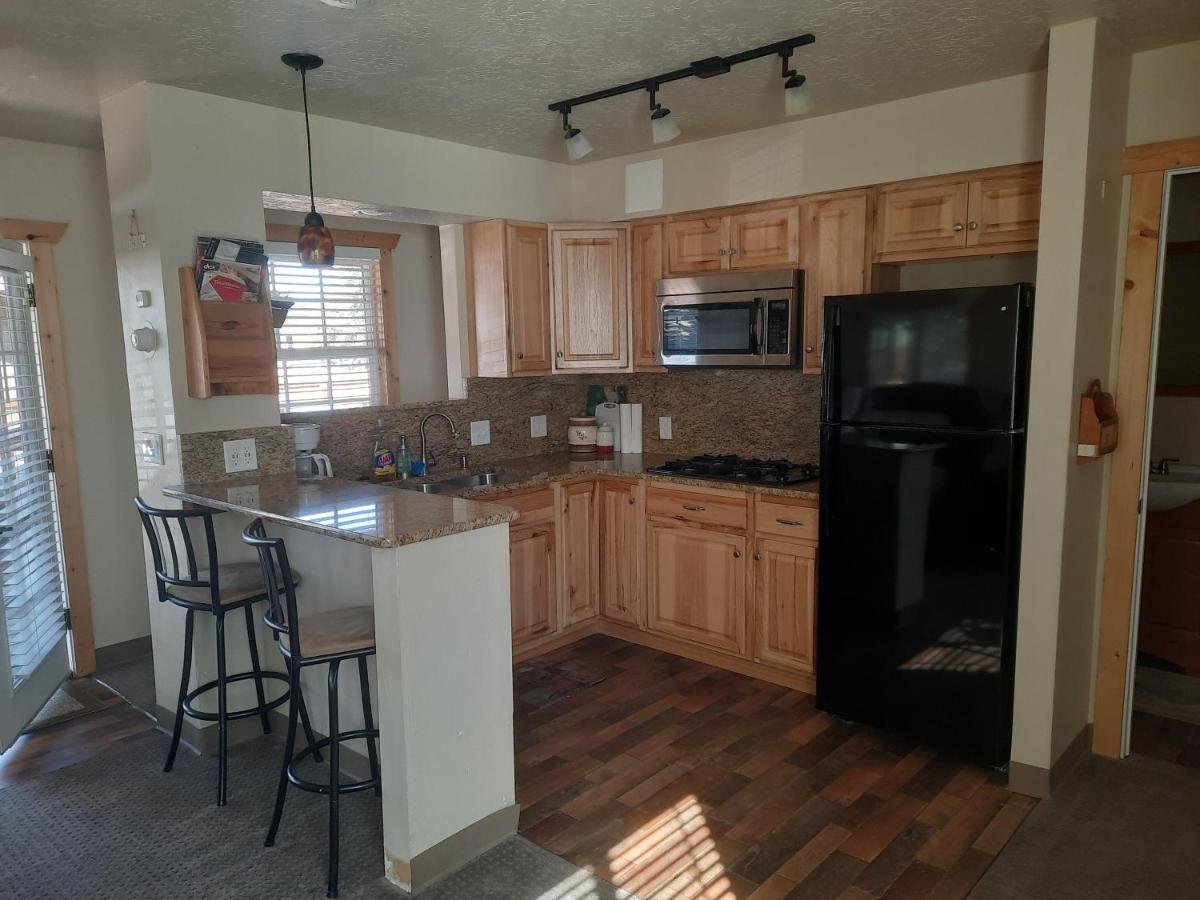 Wanderlust Condo Сидър Сити Екстериор снимка
